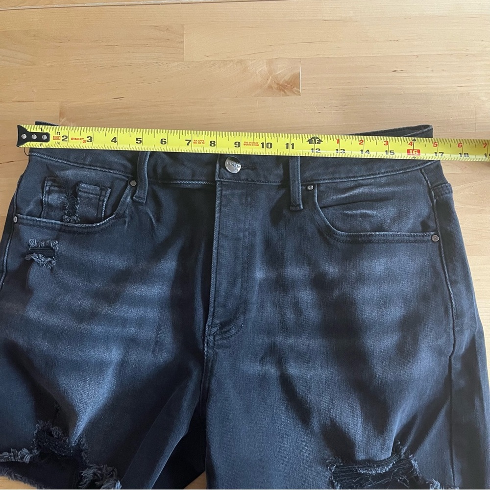 Wild Oak + Risen Jeans Distressed Black Denim Shorts Size 1X - Picture 5 of 7